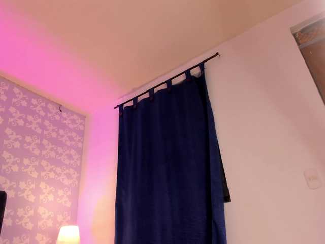 LittleKloe's BongaCams show and profile