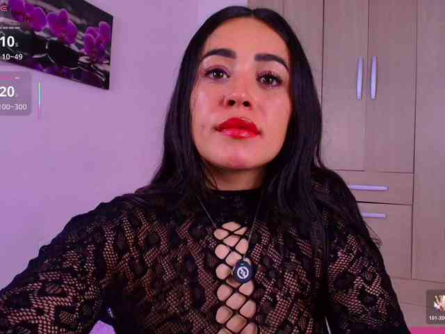 Natalia-Valencia Natalia-Valencia