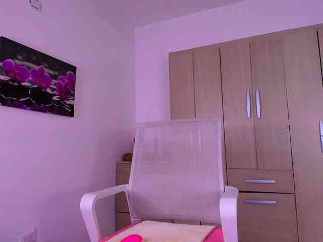 Natalia-Valencia webcam