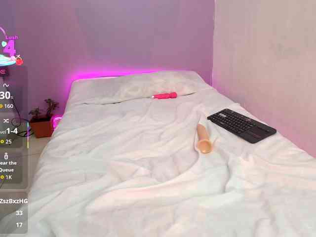 alana-7 webcam