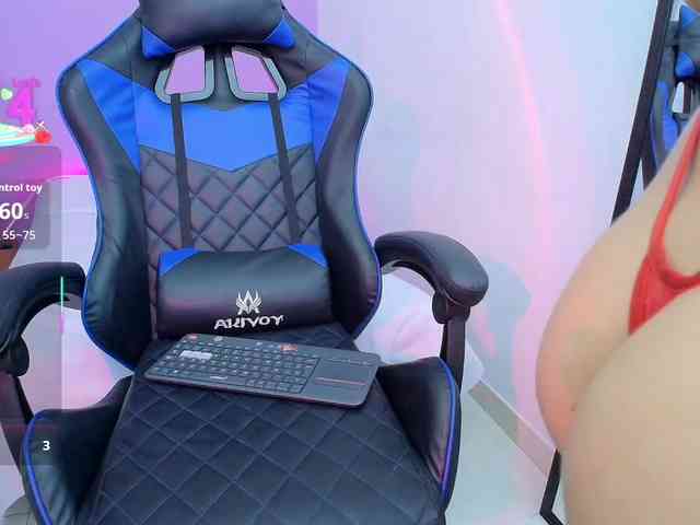 alana-7 webcam