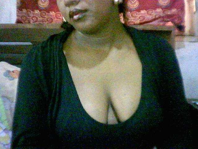 Profile and Statistics for Louisianah on BongaCams