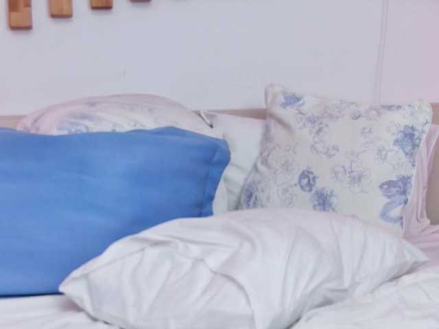 LollyShine's BongaCams show and profile