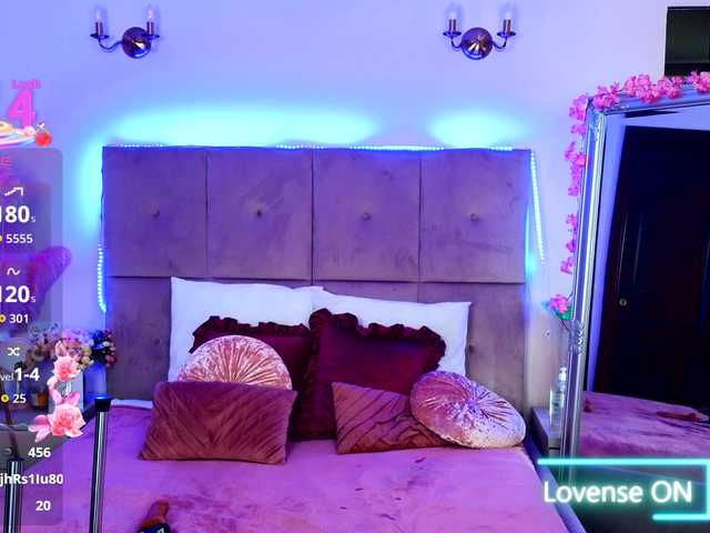 NicoleBondd's BongaCams show and profile