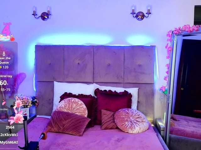 NicoleBondd's BongaCams show and profile