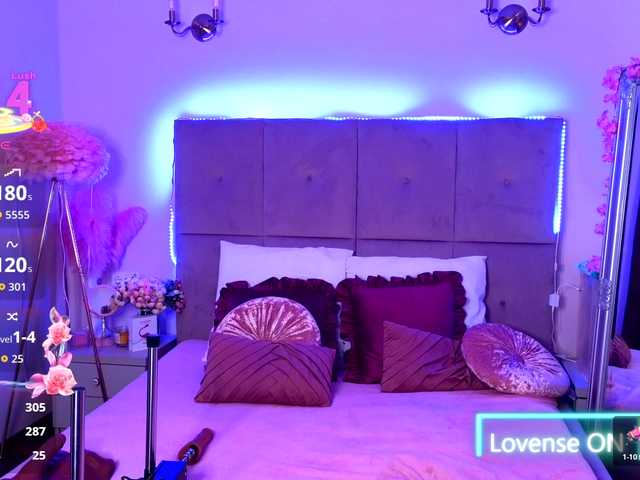 NicoleBondd's BongaCams show and profile