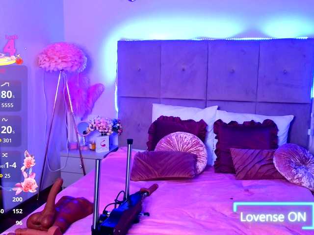 NicoleBondd's BongaCams show and profile