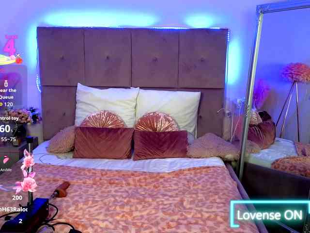 NicoleBondd NicoleBondd