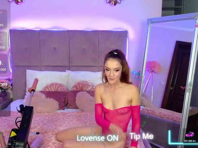 NicoleBondd webcam