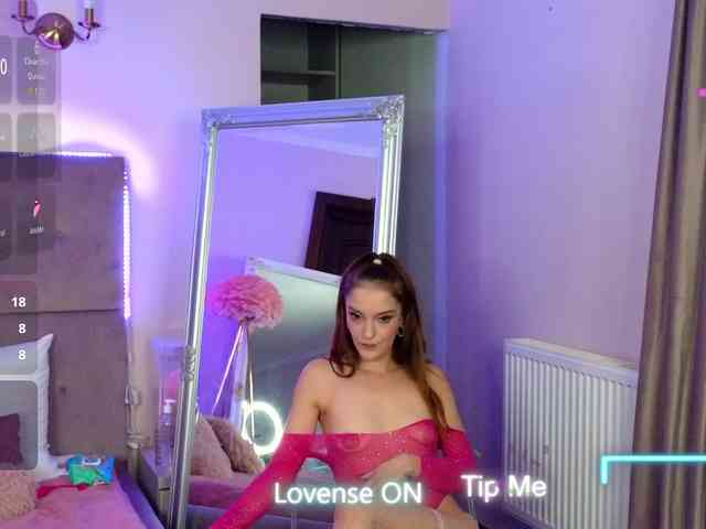 NicoleBondd webcam