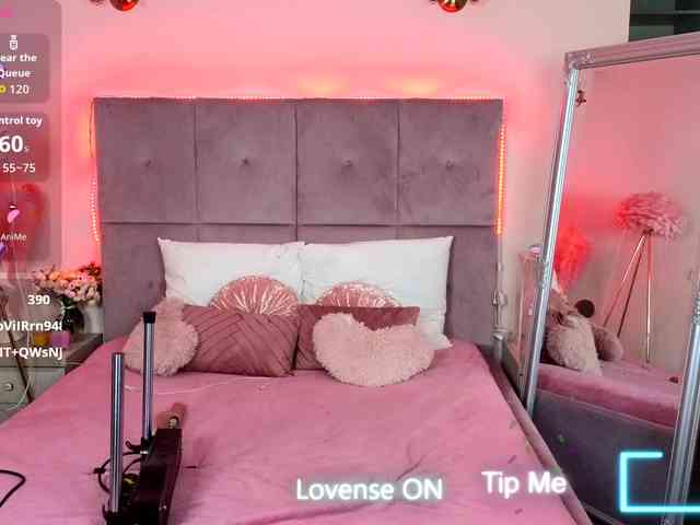 NicoleBondd webcam