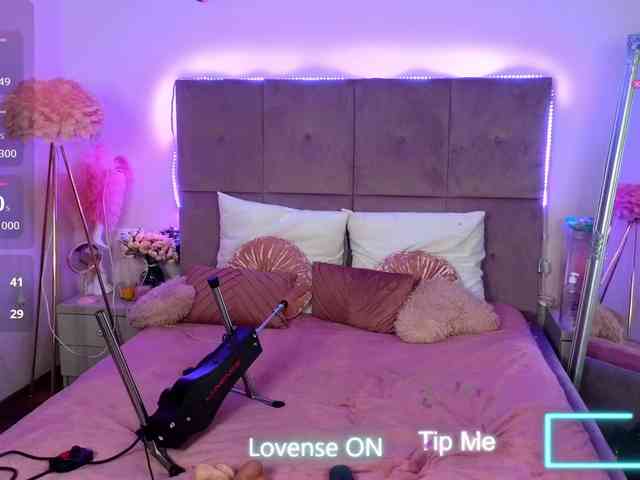 NicoleBondd webcam