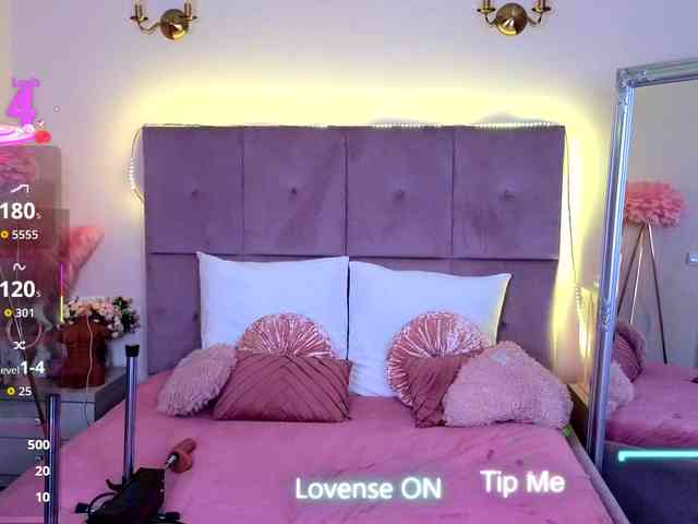 NicoleBondd NicoleBondd