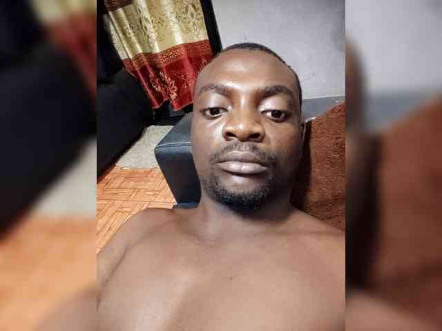 Christophe2281 Live Webcam on BongaCams