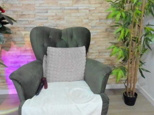 KamaFeels's BongaCams show and profile