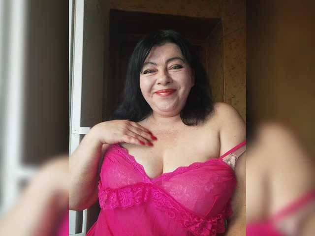 Holly-Molly69's BongaCams show and profile