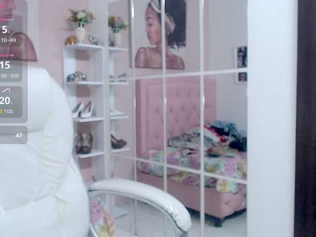 zoe-cortezz's BongaCams show and profile