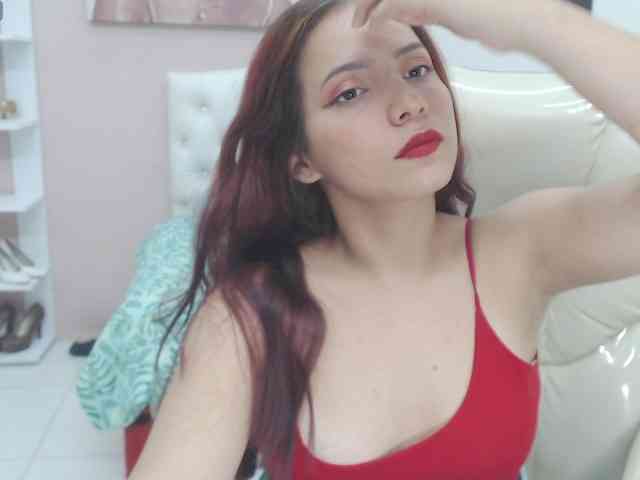 zoe-cortezz webcam