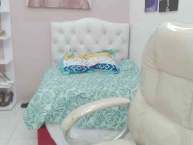 zoe-cortezz webcam