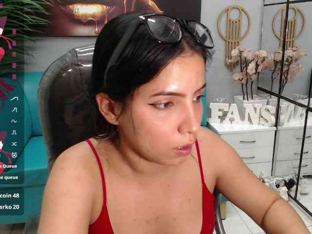 zoe-cortezz webcam