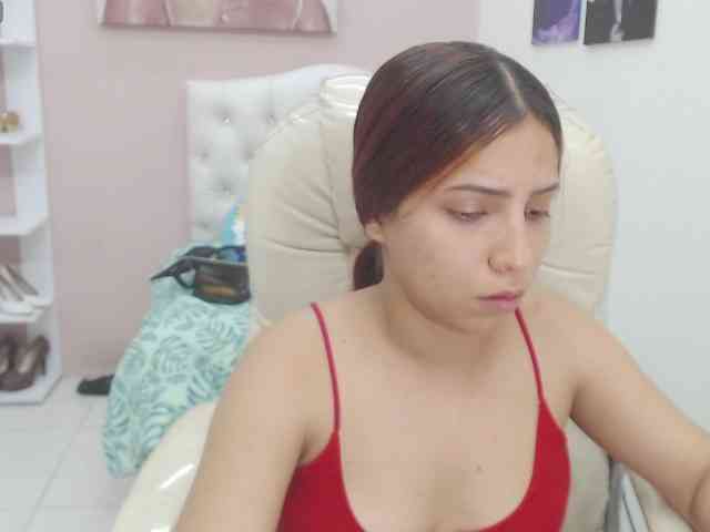 zoe-cortezz webcam