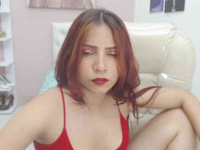 zoe-cortezz webcam