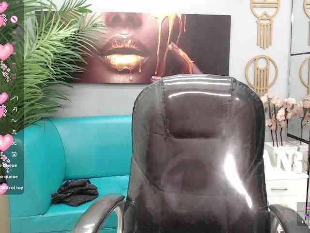 zoe-cortezz webcam
