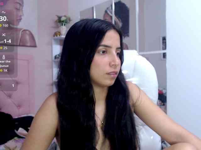 zoe-cortezz webcam