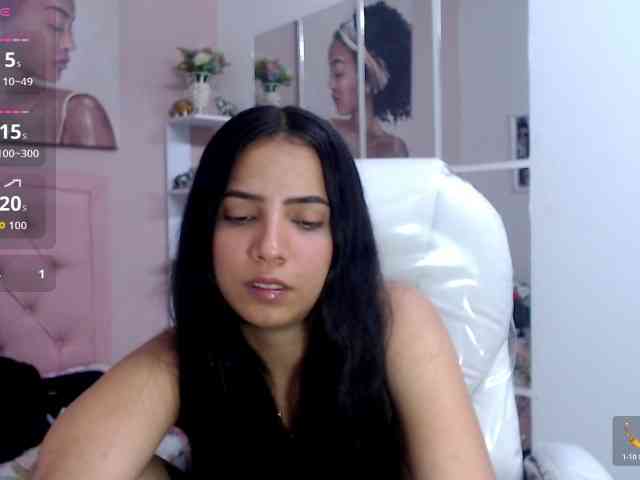 zoe-cortezz webcam