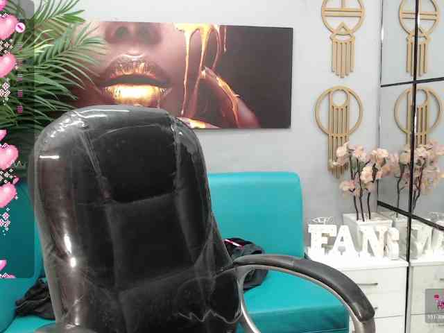 zoe-cortezz webcam