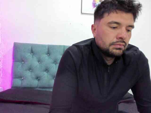 DamianHills Live Webcam on BongaCams