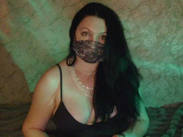 Florena-1's BongaCams show and profile