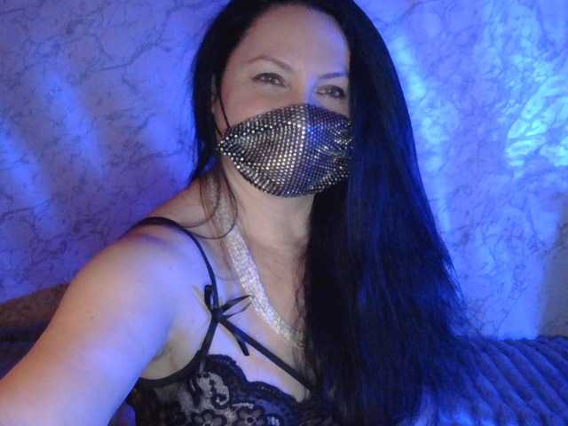 Florena-1's BongaCams show and profile