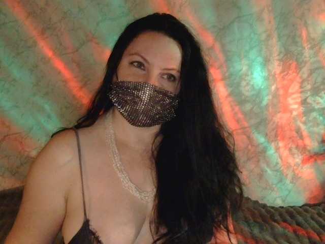 Florena-1's BongaCams show and profile