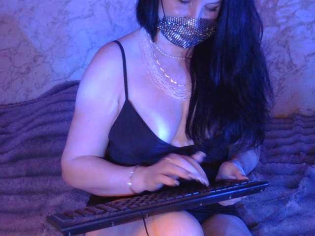 Florena-1's BongaCams show and profile