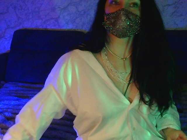 Florena-1's BongaCams show and profile