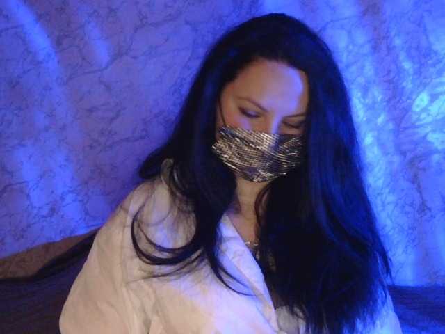 Florena-1's BongaCams show and profile