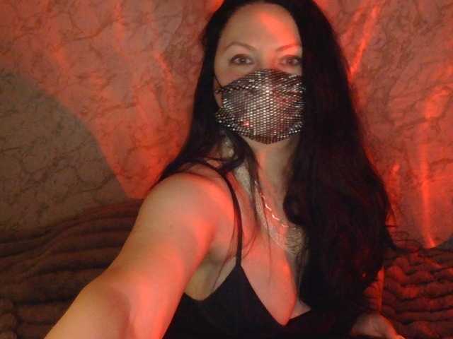 Florena-1's BongaCams show and profile