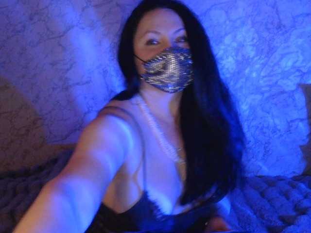 Florena-1's BongaCams show and profile