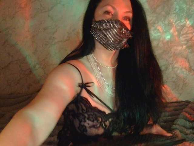 Florena-1's BongaCams show and profile