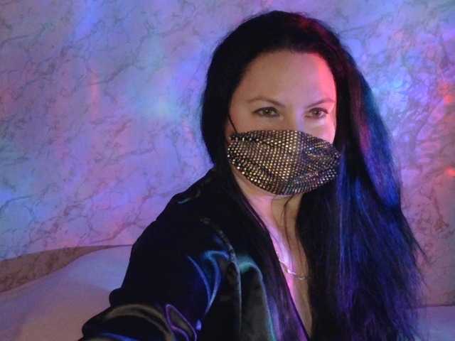 Florena-1's BongaCams show and profile