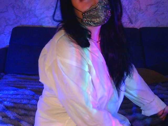 Florena-1's BongaCams show and profile