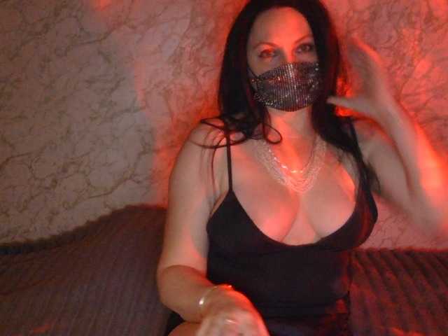 Florena-1's BongaCams show and profile