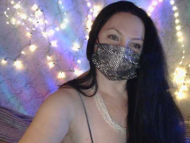 Florena-1's BongaCams show and profile