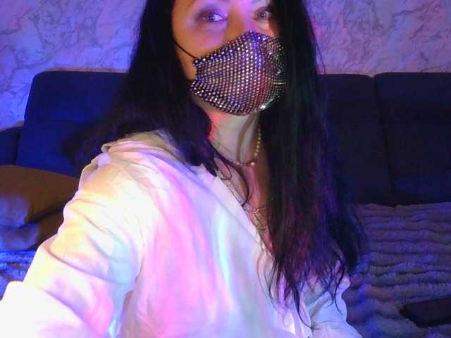 Florena-1's BongaCams show and profile