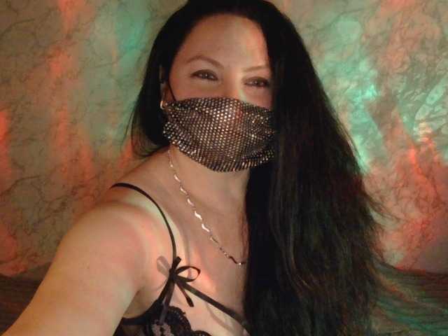 Florena-1's BongaCams show and profile