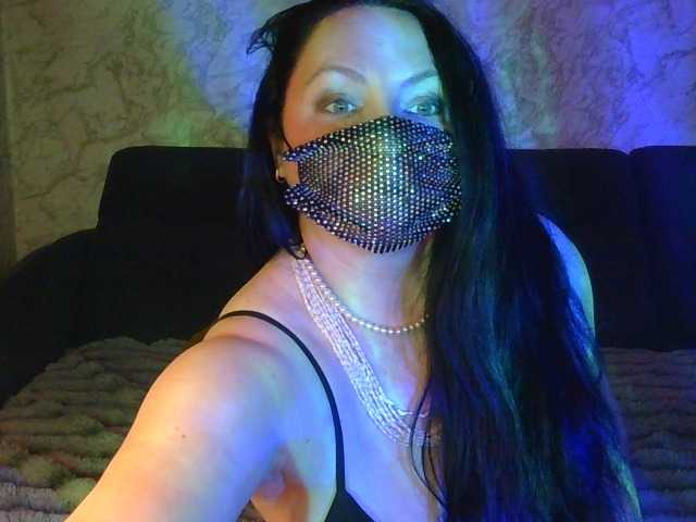 Florena-1's BongaCams show and profile