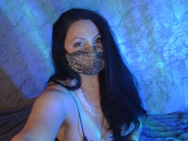 Florena-1's BongaCams show and profile