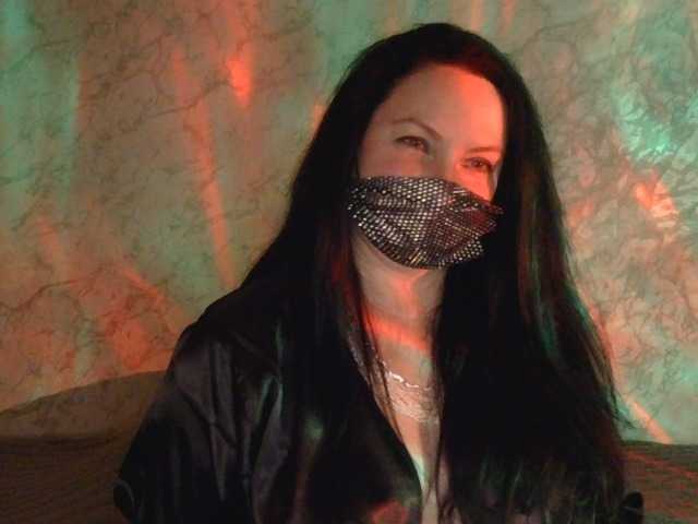 Florena-1's BongaCams show and profile