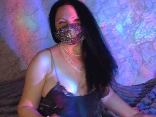 Florena-1's BongaCams show and profile